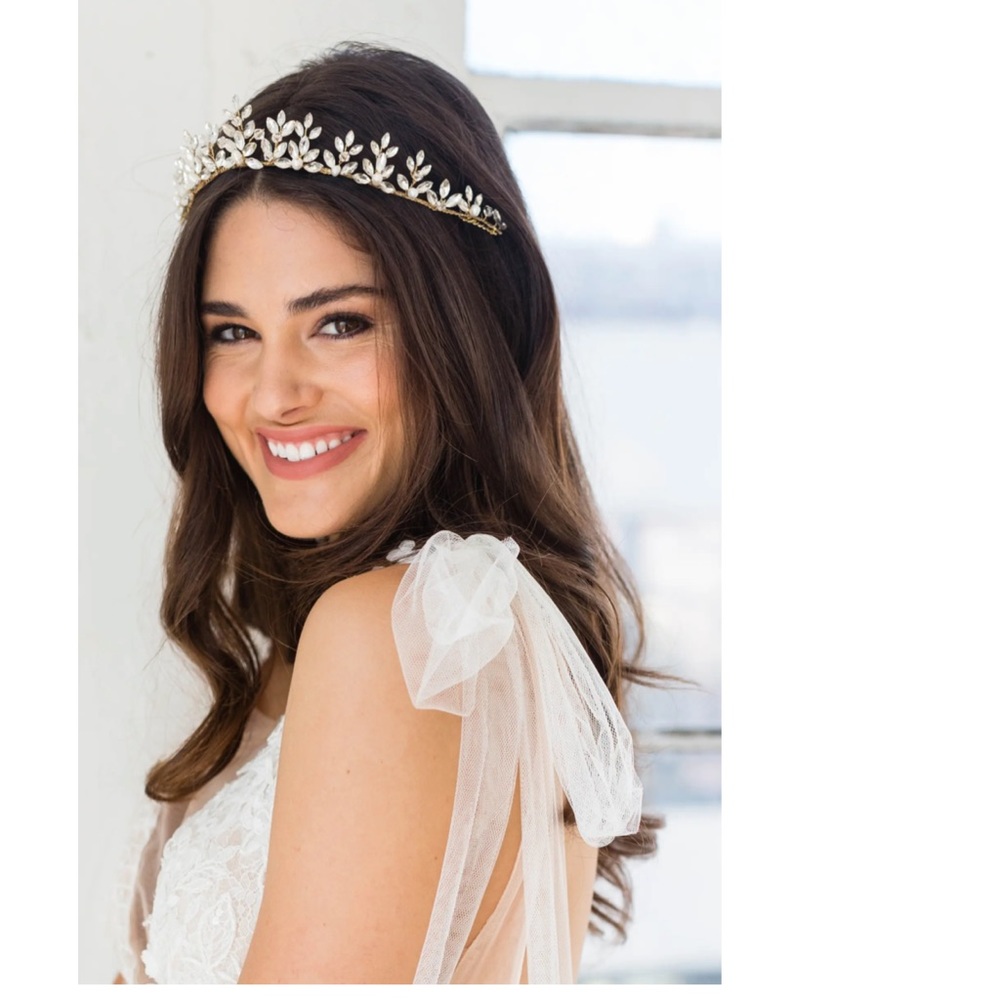 BRIDES & HAIRPINS Acacia Swarovski Crystal & Pearl Crown Comb